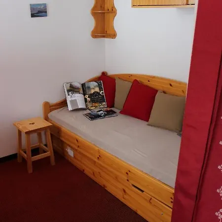 Lauzieres Vti * 瓦托伦斯